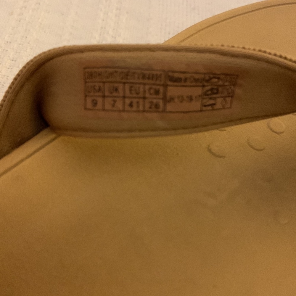 Vionic High Tide Wedge Sandals - Picture 9 of 16